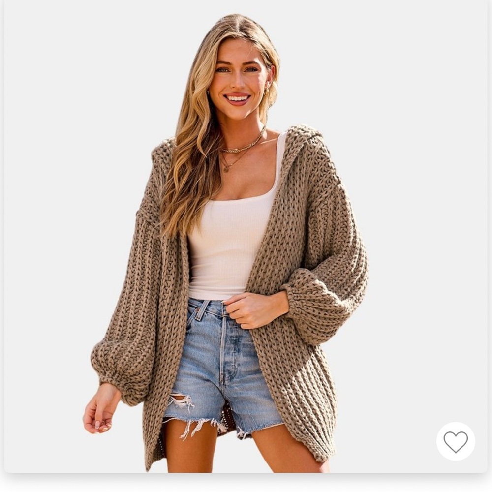 NWOT- CUPSHE Cozy Knit Women's beach Sweater - Tan